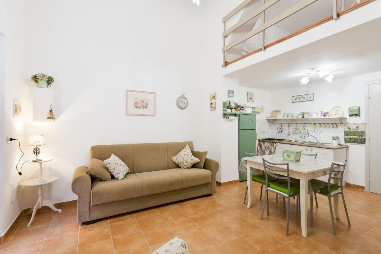 Little House Inside Capo'S Market Apartment Палермо Екстериор снимка