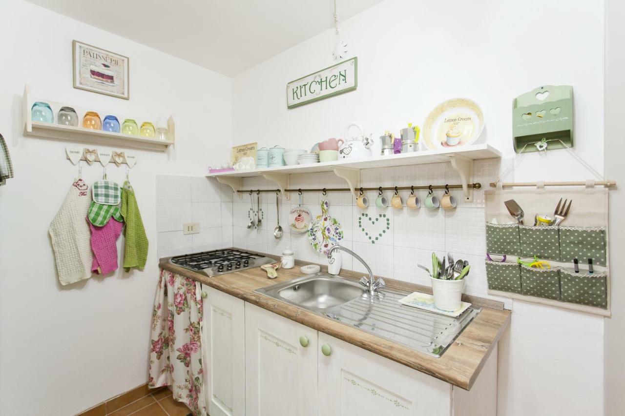 Little House Inside Capo'S Market Apartment Палермо Екстериор снимка