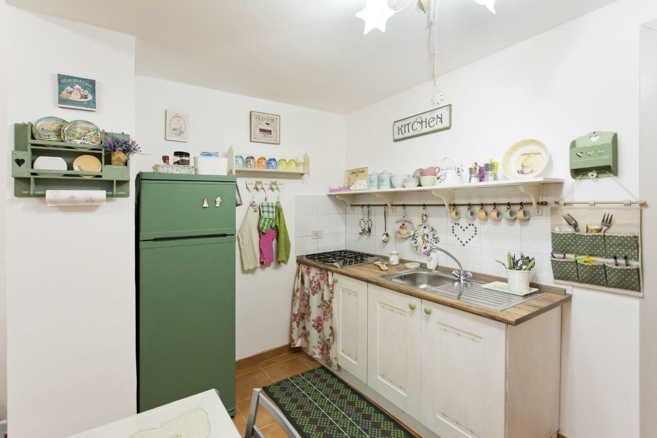 Little House Inside Capo'S Market Apartment Палермо Екстериор снимка